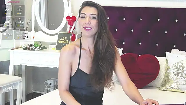 Snapshot of Rossaliaa chatting on June 14, 2026, 5:20 am Rossaliaa online show from June 14, 2026, 5:20 am