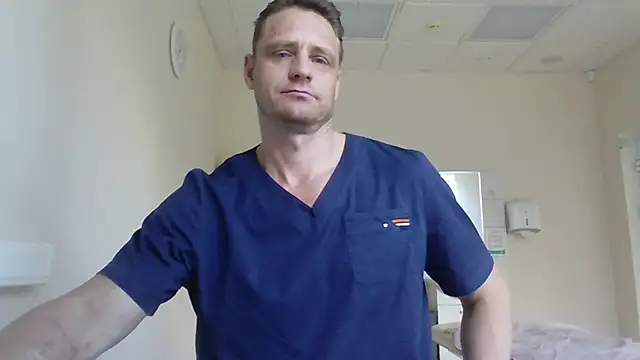 Snapshot of Freeze_Fire chatting on September 28, 2025, 7:36 am Freeze Fire online show from September 28, 2025, 7:36 am