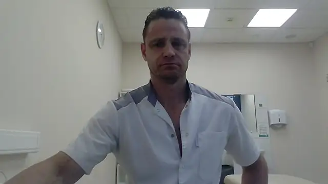 Snapshot of Freeze_Fire chatting on October 6, 2025, 5:27 am Freeze Fire online show from October 6, 2025, 5:27 am