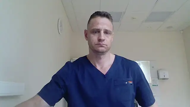 Snapshot of Freeze_Fire chatting on October 13, 2025, 9:09 am Freeze Fire online show from October 13, 2025, 9:09 am