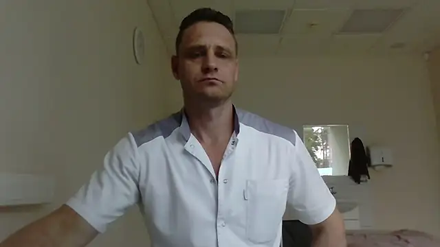 Snapshot of Freeze_Fire chatting on October 26, 2025, 10:32 am Freeze Fire online show from October 26, 2025, 10:32 am