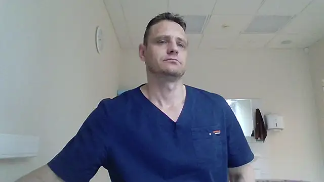 Snapshot of Freeze_Fire chatting on October 30, 2025, 5:42 am Freeze Fire online show from October 30, 2025, 5:42 am