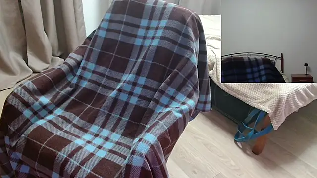 Snapshot of Freeze_Fire chatting on December 2, 2025, 4:57 pm Freeze Fire online show from December 2, 2025, 4:57 pm