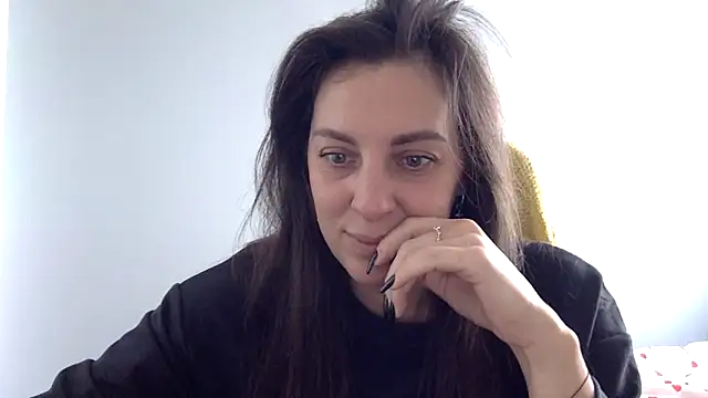 Snapshot of Myronell chatting on October 18, 2025, 8:59 am Myronell online show from October 18, 2025, 8:59 am