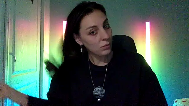 Snapshot of Myronell chatting on October 28, 2025, 4:42 pm Myronell online show from October 28, 2025, 4:42 pm