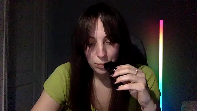 Snapshot of Myronell chatting on November 21, 2025, 5:33 pm Myronell online show from November 21, 2025, 5:33 pm