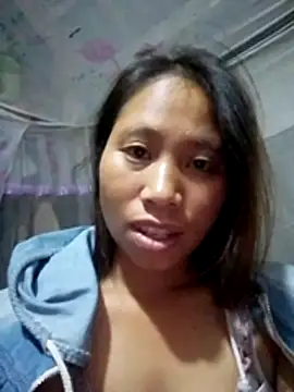 ruby-00 online show from November 18, 2025, 6:01 pm