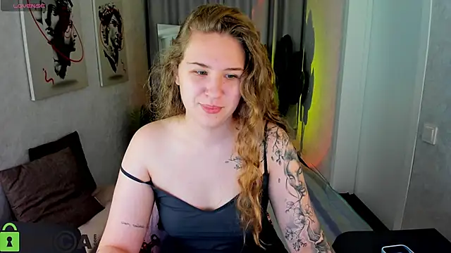 Elsie Cutties online show from May 9, 2026, 1:11 am