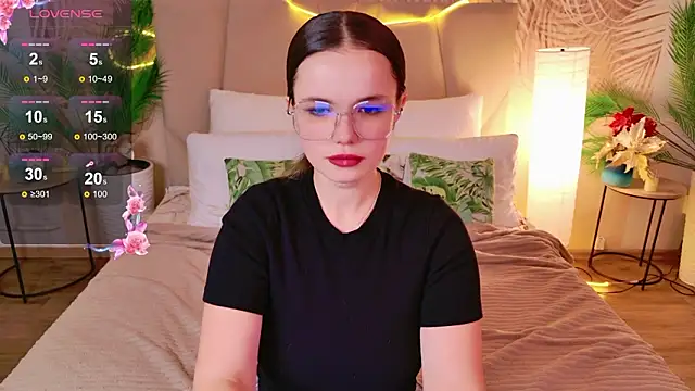 KellyHayden online show from February 2, 2026, 5:22 pm