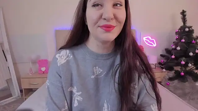 TrishaDarks online show from December 18, 2025, 6:30 am