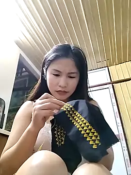 Snapshot of Mai4568 chatting on October 30, 2025, 9:44 am Mai4568 online show from October 30, 2025, 9:44 am