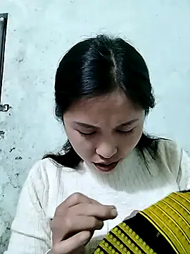 Snapshot of Mai4568 chatting on December 17, 2025, 12:44 pm Mai4568 online show from December 17, 2025, 12:44 pm