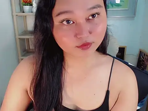 Snapshot of Eyes-on-me chatting on June 18, 2026, 6:57 am Eyes-on-me online show from June 18, 2026, 6:57 am