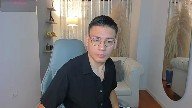 Snapshot of marcuswildx chatting on October 2, 2025, 11:17 am marcuswildx online show from October 2, 2025, 11:17 am