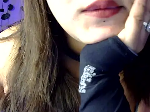 Aaliya02 online show from January 7, 2026, 8:50 am