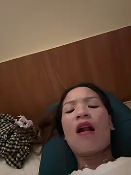 Snapshot of ___Dorry02___ chatting on October 10, 2025, 5:28 am Dorry02 online show from October 10, 2025, 5:28 am