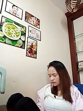 Snapshot of ___Dorry02___ chatting on October 19, 2025, 4:35 am Dorry02 online show from October 19, 2025, 4:35 am