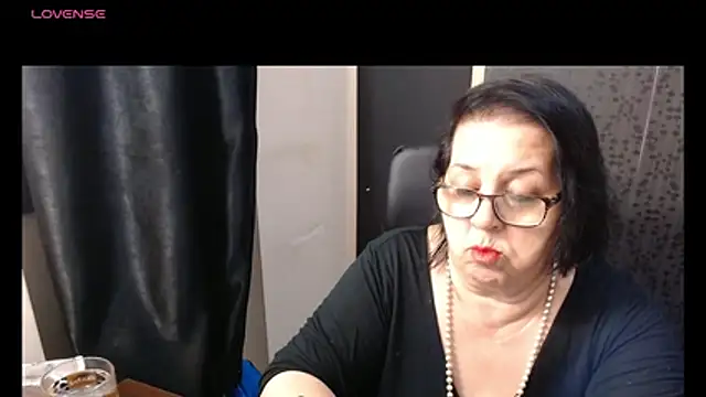 Snapshot of MissSanjanne chatting on February 25, 2026, 7:12 pm MissSanjanne online show from February 25, 2026, 7:12 pm