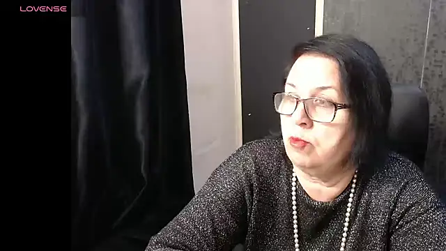 Snapshot of MissSanjanne chatting on March 31, 2026, 1:40 am MissSanjanne online show from March 31, 2026, 1:40 am