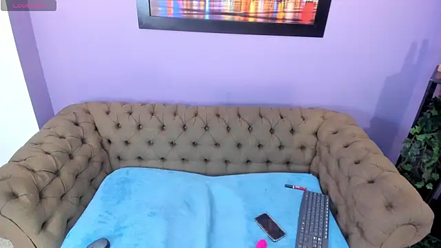 Vhaleria Vega online show from October 2, 2025, 1:07 pm