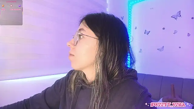 sweettvera online show from May 29, 2026, 1:20 pm