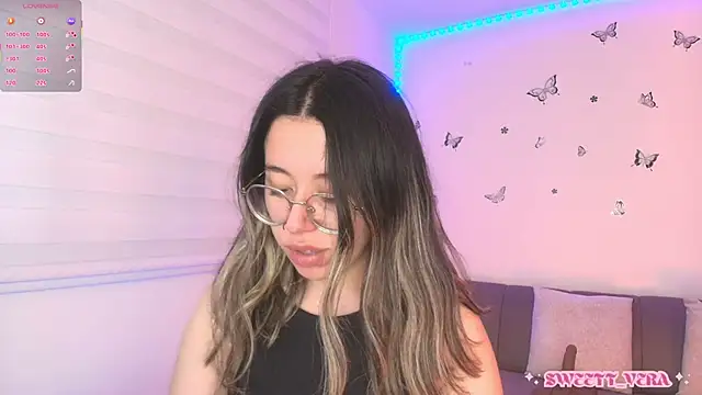 sweettvera online show from June 17, 2026, 11:38 pm