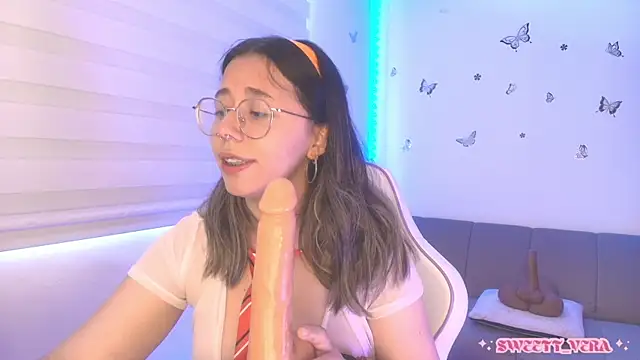 sweettvera online show from July 10, 2026, 3:36 pm