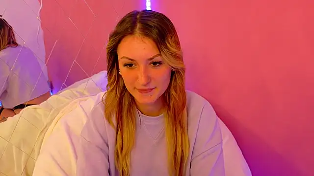 Anaayss  online show from October 1, 2025, 5:13 am