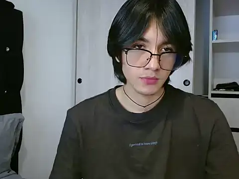 Snapshot of Matti_Mendez_ chatting on July 10, 2026, 5:59 pm Matti Mendez online show from July 10, 2026, 5:59 pm