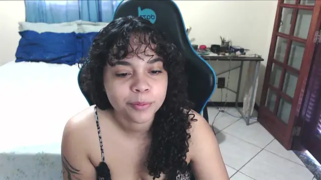 sweetamy326 online show from May 2, 2026, 12:43 pm