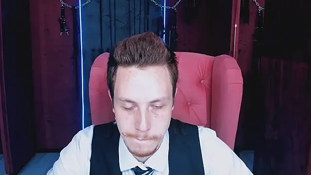 Snapshot of LeoMooree chatting on November 1, 2025, 9:17 pm LeoMooree online show from November 1, 2025, 9:17 pm