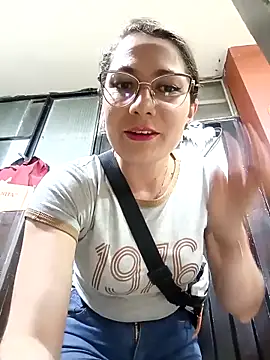 Snapshot of Mia-love-03 chatting on October 24, 2025, 11:23 pm Mia-love-03 online show from October 24, 2025, 11:23 pm