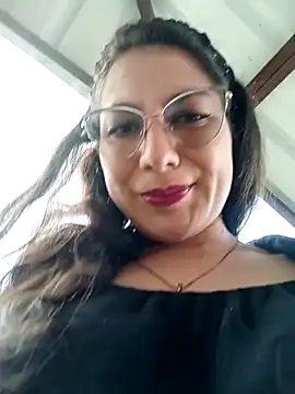 Snapshot of Mia-love-03 chatting on November 26, 2025, 9:49 pm Mia-love-03 online show from November 26, 2025, 9:49 pm