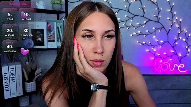 DreamVelour online show from July 5, 2026, 6:59 pm