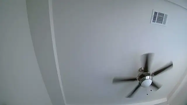 Snapshot of Buggy1965 chatting on October 8, 2025, 2:04 pm Buggy1965 online show from October 8, 2025, 2:04 pm