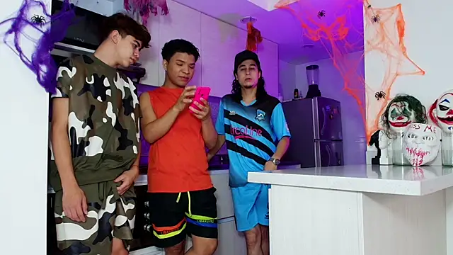 latin naughty boys online show from October 11, 2025, 10:08 pm