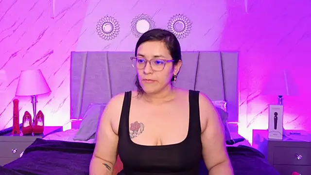 Snapshot of Michell_Monet chatting on June 12, 2026, 12:04 pm Michell Monet online show from June 12, 2026, 12:04 pm