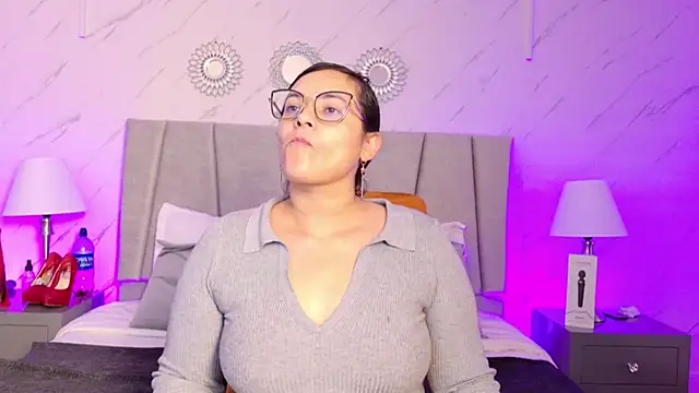 Michell Monet online show from July 8, 2026, 12:20 pm