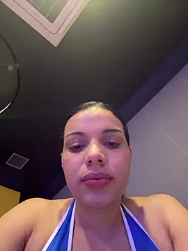 Anavalle online show from April 29, 2026, 6:36 pm