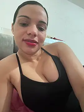 Snapshot of Anavalle chatting on May 24, 2026, 4:23 pm Anavalle online show from May 24, 2026, 4:23 pm