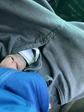 henrique61 online show from October 6, 2025, 1:30 pm