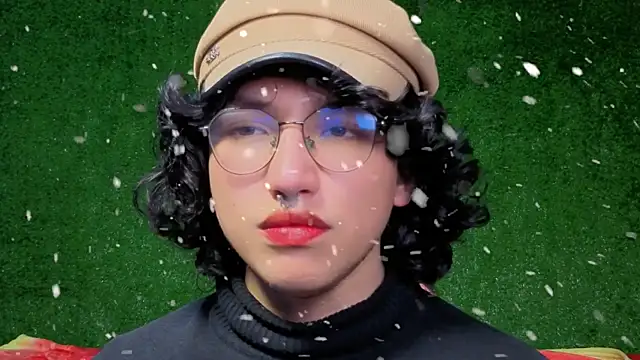 Snapshot of -BlueOpal- chatting on December 21, 2025, 6:59 pm -BlueOpal- online show from December 21, 2025, 6:59 pm