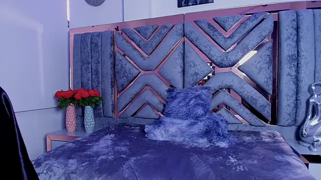 Snapshot of Candy_dim chatting on October 6, 2025, 8:06 pm Candy dim online show from October 6, 2025, 8:06 pm