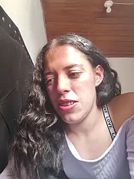 Snapshot of zakura_Haruno chatting on February 17, 2026, 8:37 pm zakura Haruno online show from February 17, 2026, 8:37 pm