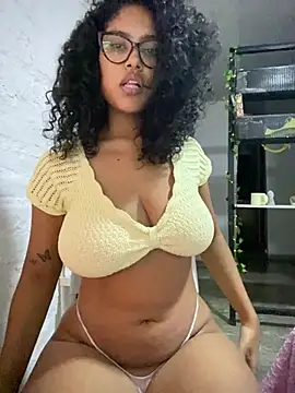 miiabrown18 online show from May 13, 2026, 1:14 am