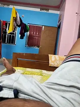 Snapshot of only_woman chatting on December 19, 2025, 12:56 pm only woman online show from December 19, 2025, 12:56 pm