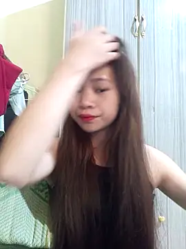 Snapshot of Mayy1 chatting on October 4, 2025, 3:15 am Mayy1 online show from October 4, 2025, 3:15 am