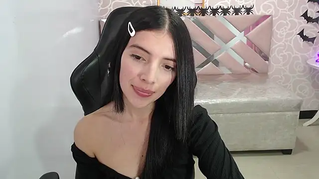 Snapshot of cynthia_ch chatting on October 28, 2025, 3:32 am cynthia ch online show from October 28, 2025, 3:32 am