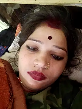 Snapshot of Mahek_love143 chatting on December 23, 2025, 12:30 am Mahek love143 online show from December 23, 2025, 12:30 am