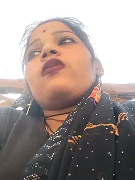 Snapshot of Mahek_love143 chatting on January 10, 2026, 9:33 am Mahek love143 online show from January 10, 2026, 9:33 am